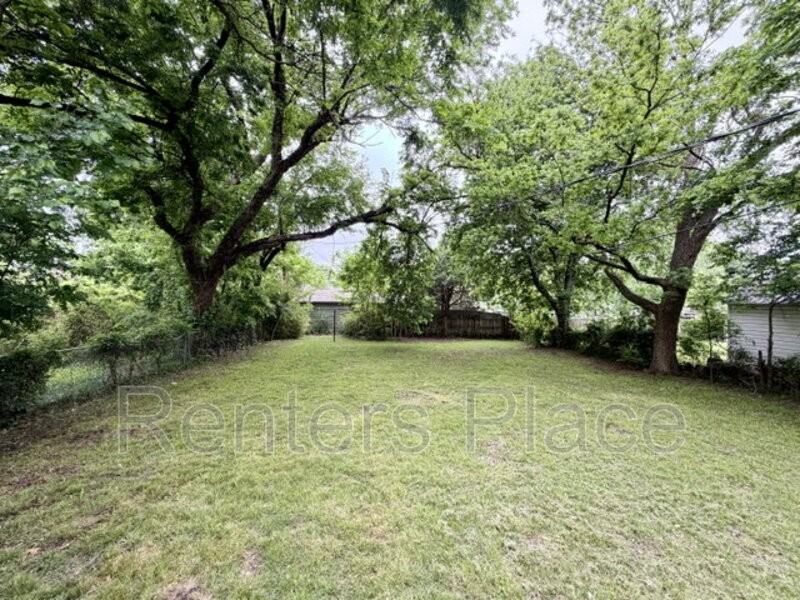 707 N Florence Pl - Photo 6 of 15