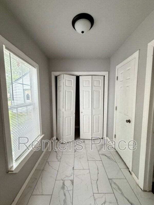 707 N Florence Pl - Photo 7 of 15