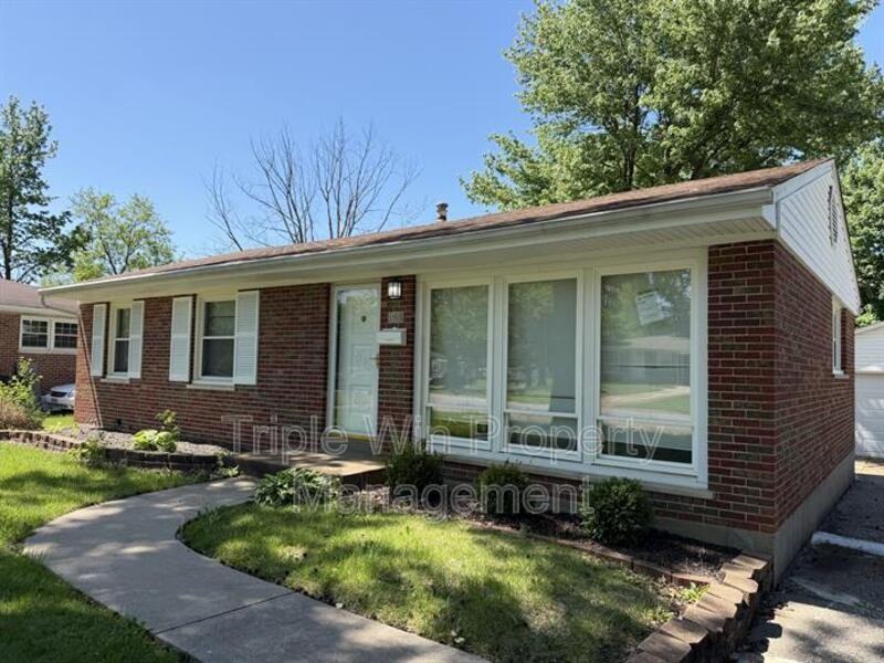 185 Saint Eugene Ln - Photo 3 of 33