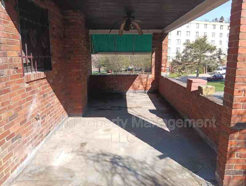 8614 Bricelyn St - Photo 4 of 18