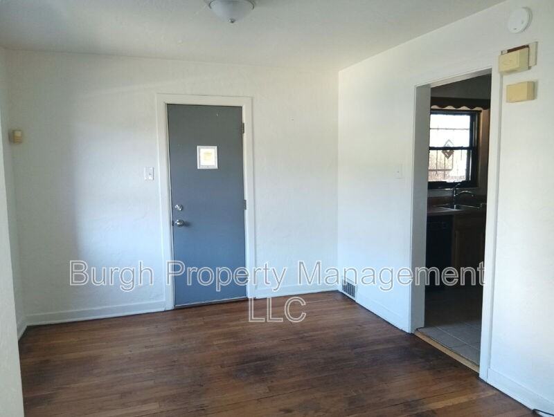 8614 Bricelyn St - Photo 7 of 18