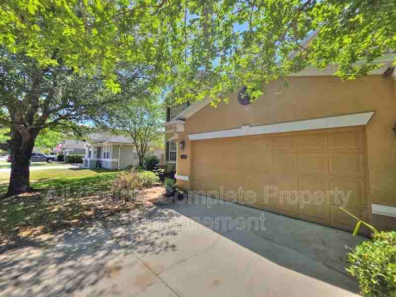 413 Talbot Bay Dr - Photo 3 of 43