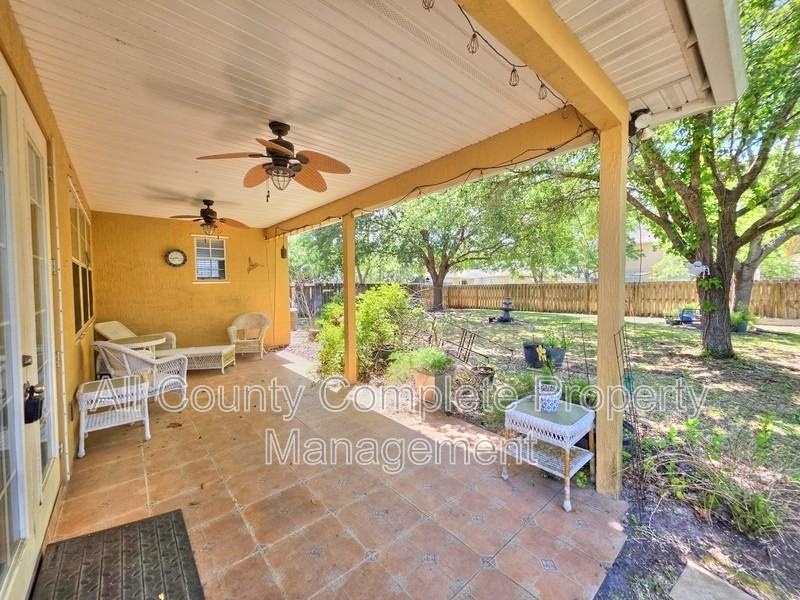 413 Talbot Bay Dr - Photo 4 of 43