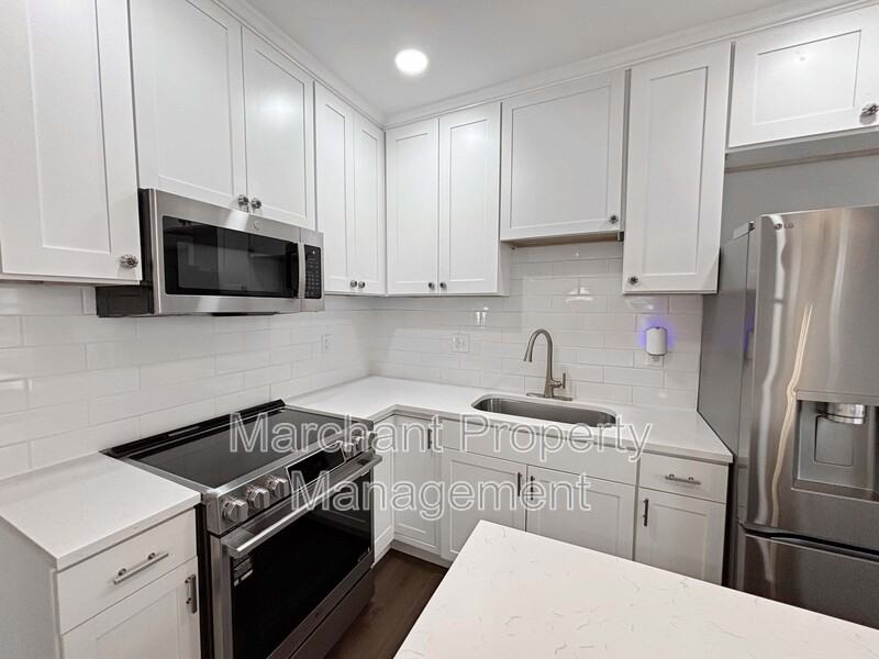 112 Elm St - Photo 6 of 20