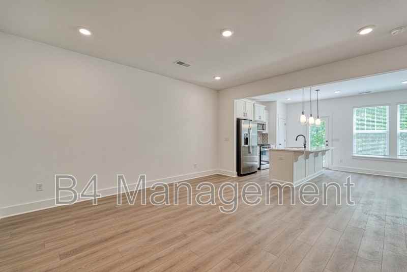 416 W Parima Ct - Photo 3 of 37