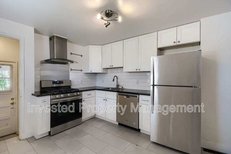 785 Elm St - Photo 7 of 19