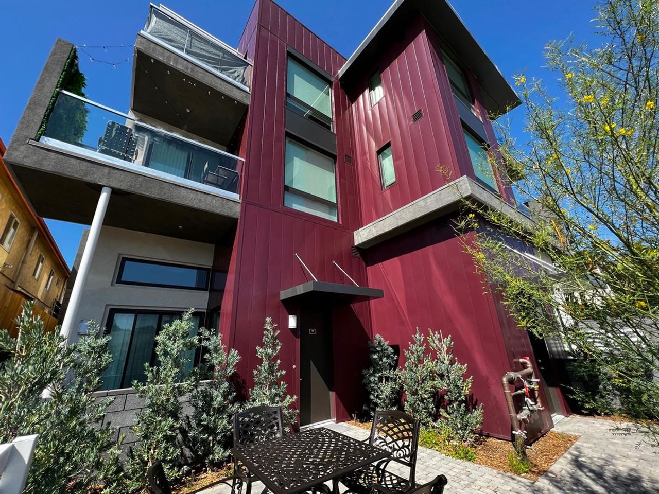 4130 Louisiana - Photo 5 of 37