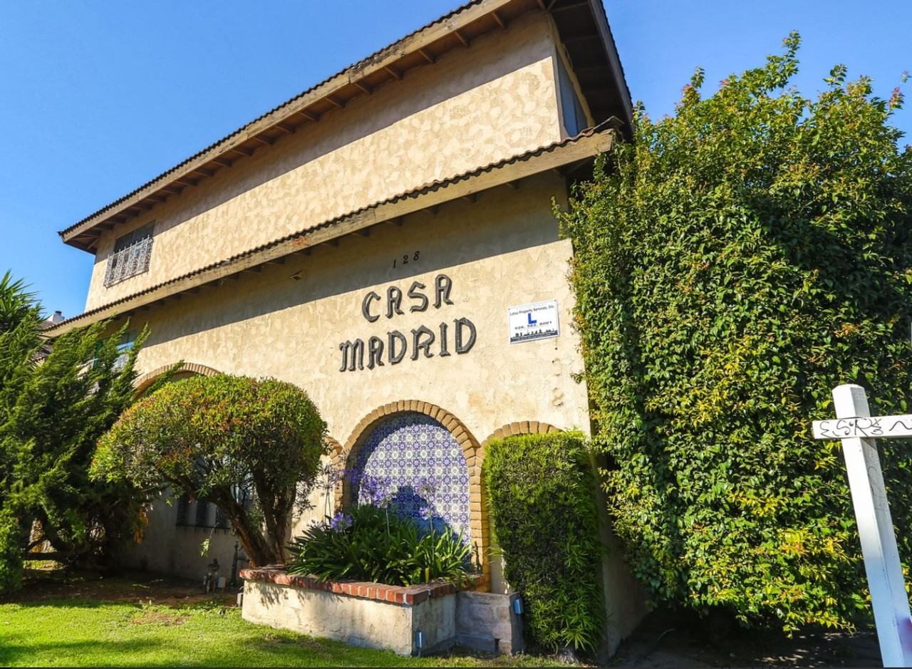 128Chap - Photo 3 of 34