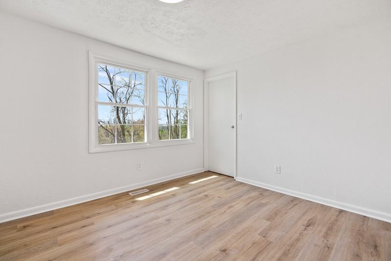 287 Palma St - Photo 6 of 10