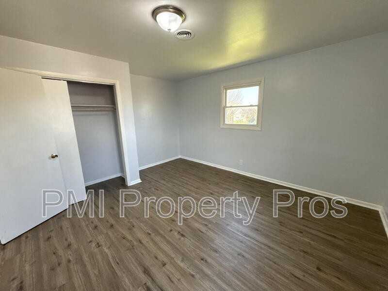 2716A N Buffum St - Photo 4 of 16