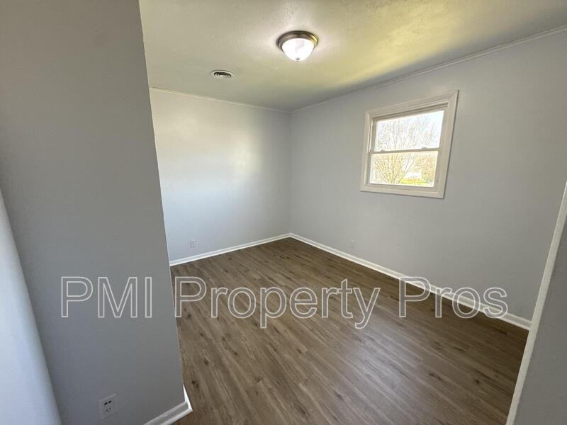 2716A N Buffum St - Photo 7 of 16