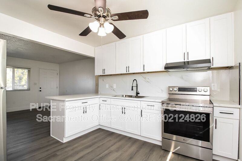 130 Elm St #4 - Photo 6 of 18