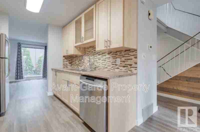 748 Saddleback Rd Nw - Photo 3 of 10