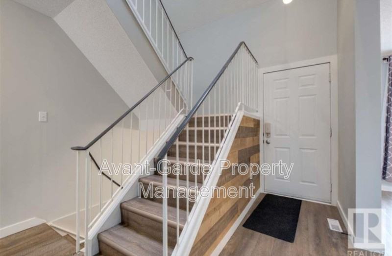 748 Saddleback Rd Nw - Photo 6 of 10
