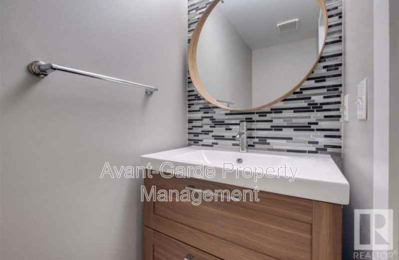 748 Saddleback Rd Nw - Photo 7 of 10