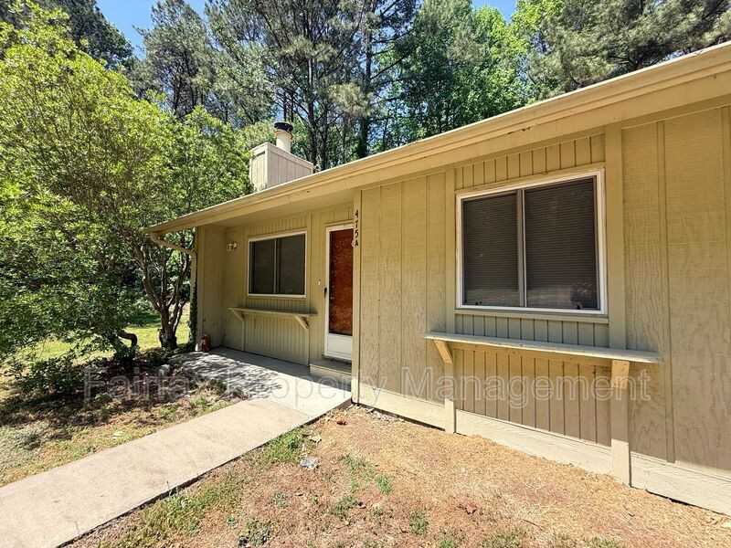 475 Cedar Lake Rd #A