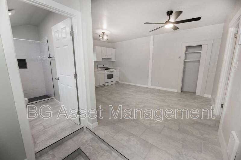 2803 Sabral Cir #A - Photo 3 of 15