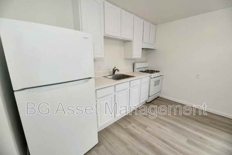 146 19th St #I - Photo 4 of 40