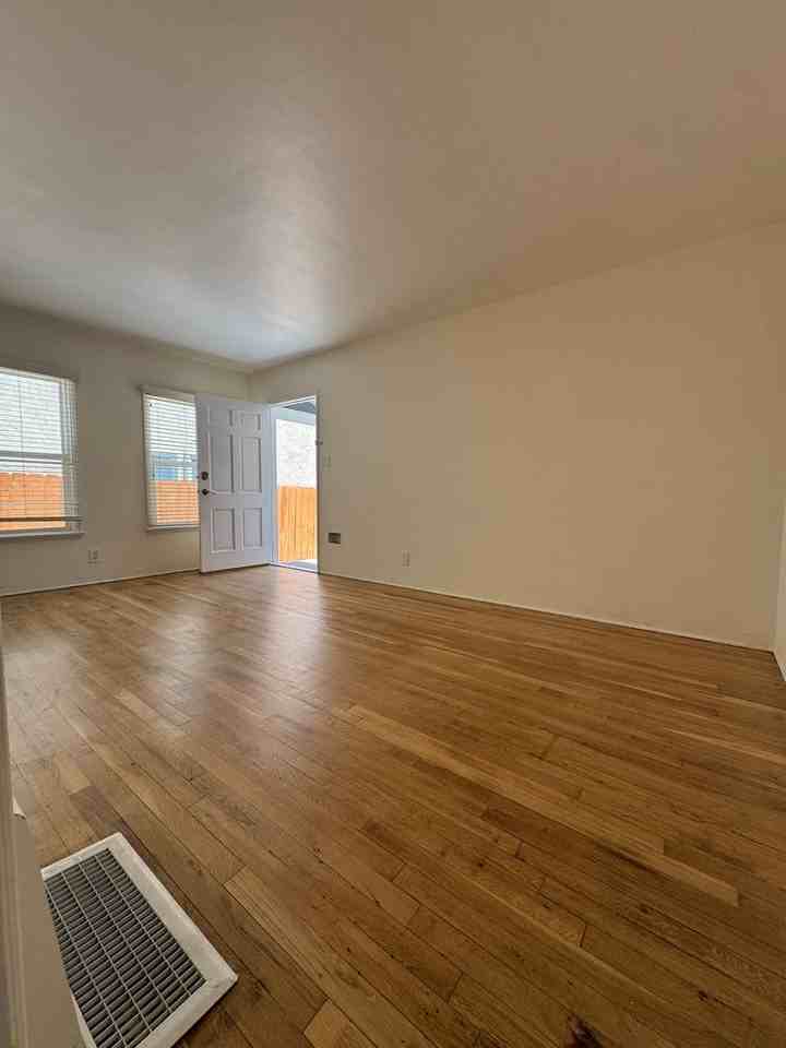 Spacious 2 & 3 Bedroom Apartments Available - Photo 2 of 28