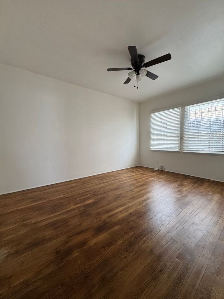 Spacious 2 & 3 Bedroom Apartments Available - Photo 5 of 28