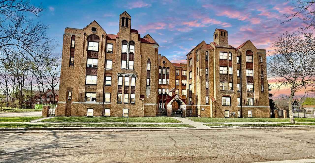 The Majestic Detroit - Photo 2 of 19