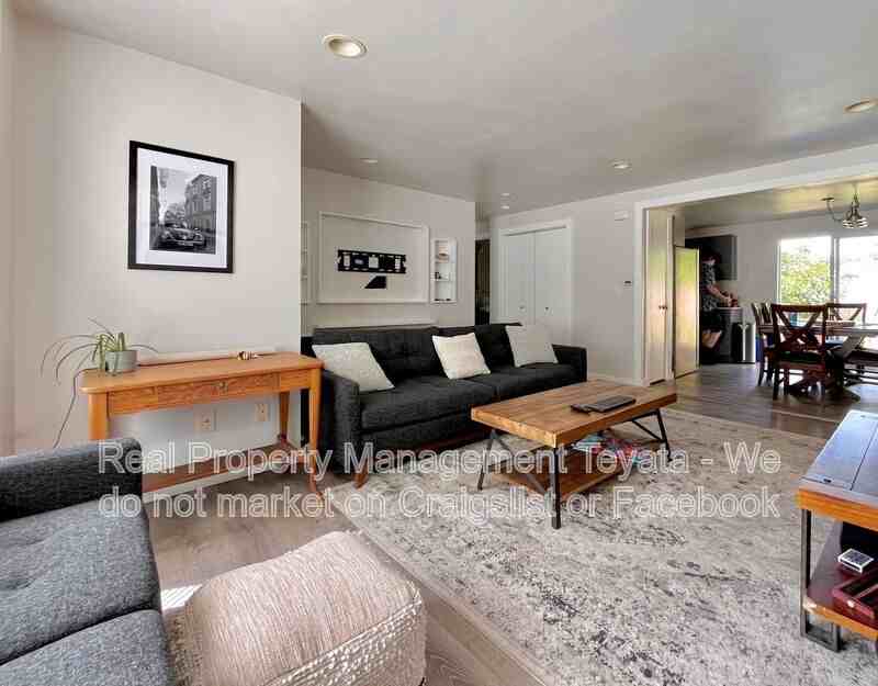 2215 Wildflower Way - Photo 3 of 18