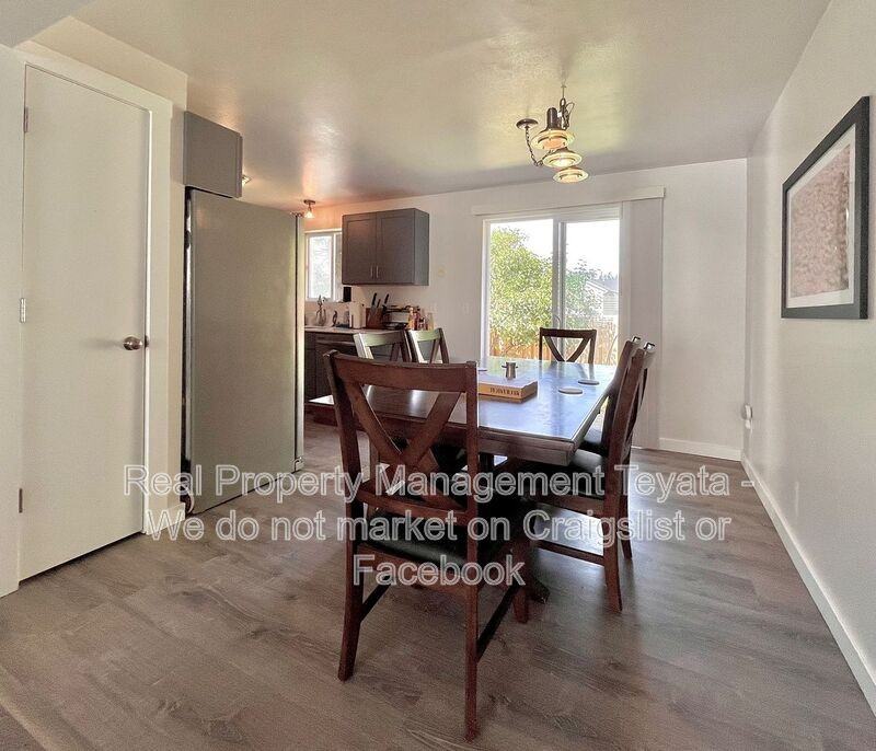 2215 Wildflower Way - Photo 4 of 18