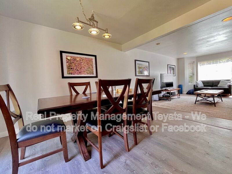 2215 Wildflower Way - Photo 5 of 18