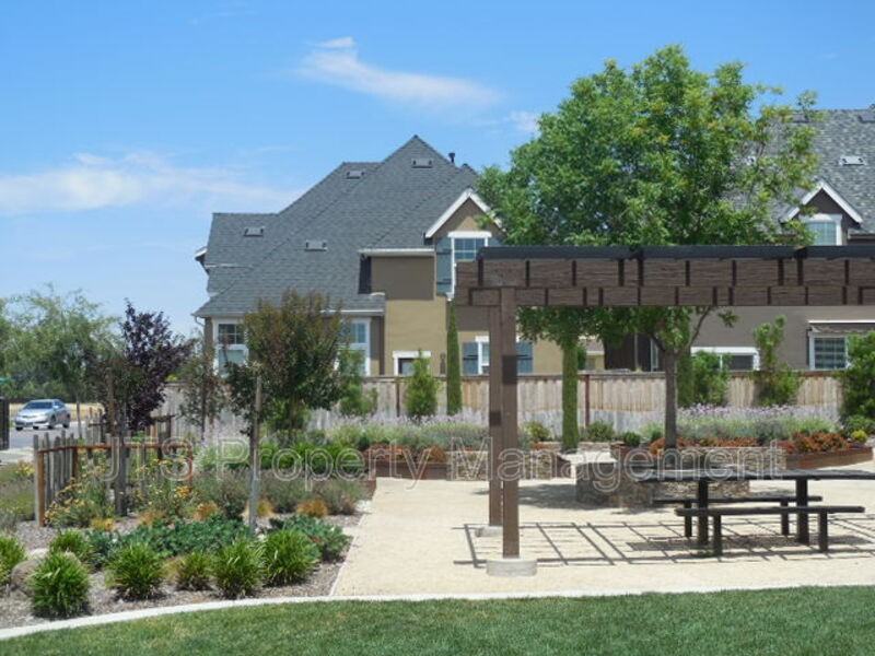 1209 Lavande Dr - Photo 6 of 26