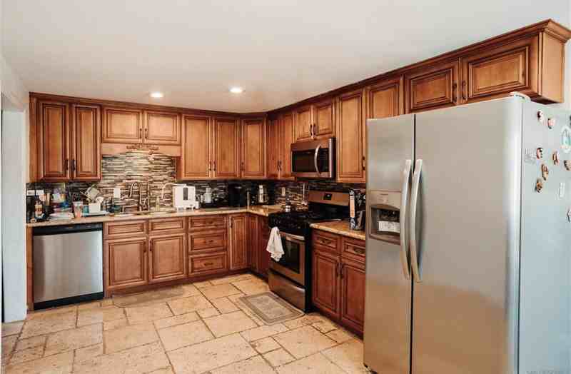 2415 E 20th St #STEA - Photo 3 of 8