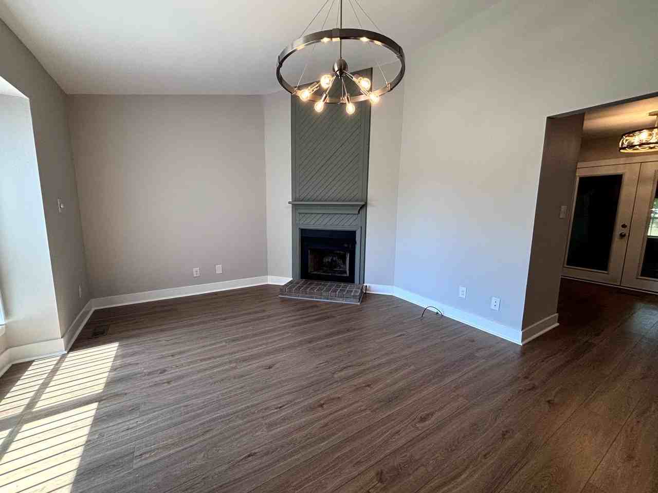 575 Countrytown Dr - Photo 2 of 23