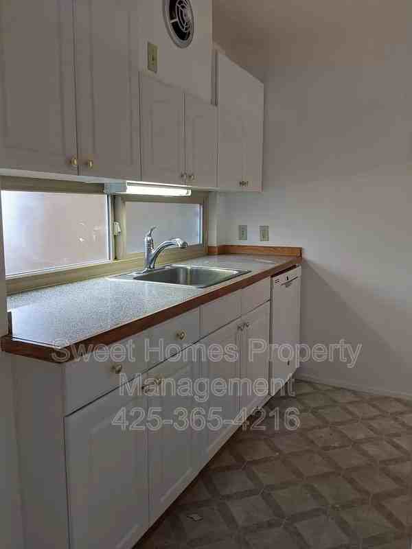 2650 14th Ave W - Photo 7 of 13