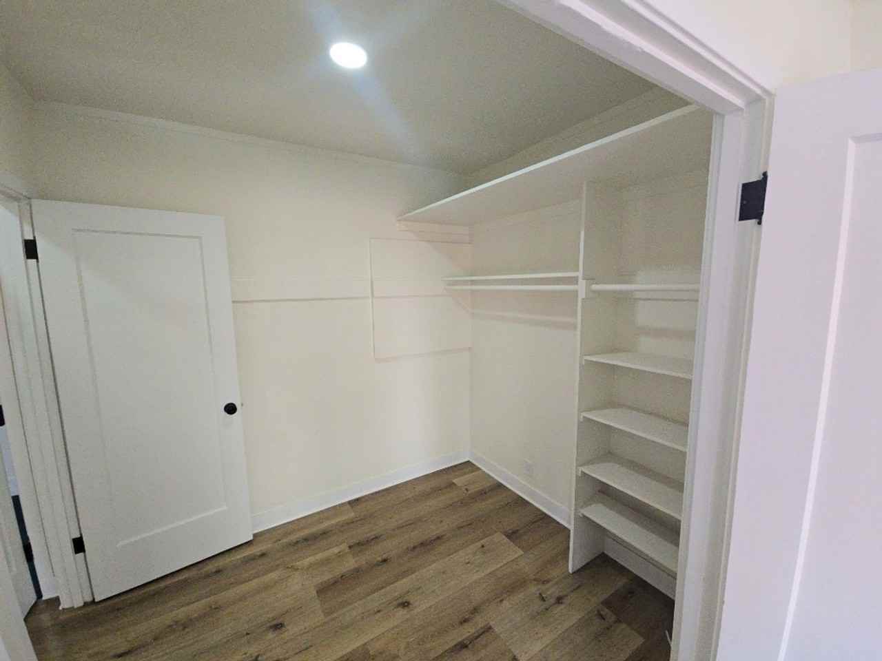 516 G St. [PRM: Andrew] - Photo 3 of 26