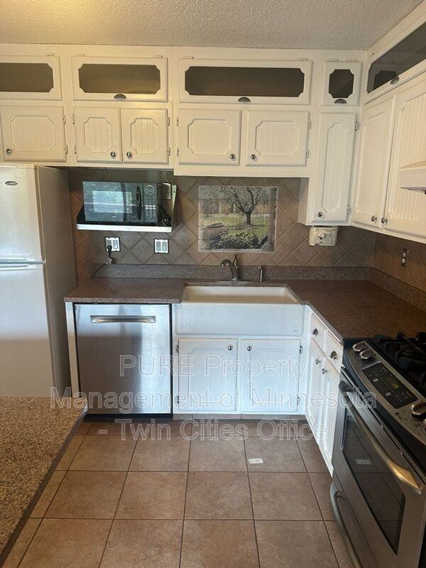 4504 Cinnamon Ridge Trl #B - Photo 7 of 17