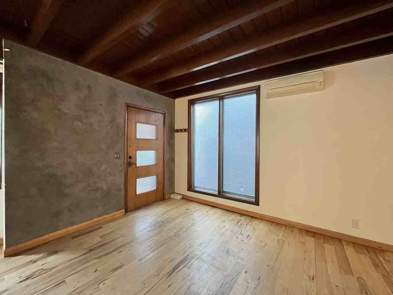 2123 Nw Hoyt St - Photo 5 of 50