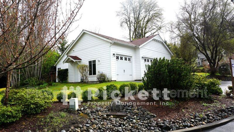 1627 Lucero Pl E - Photo 3 of 22