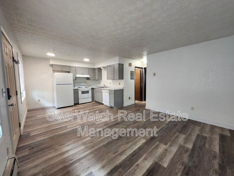 821 E 12th Ave #5 - Photo 2 of 8