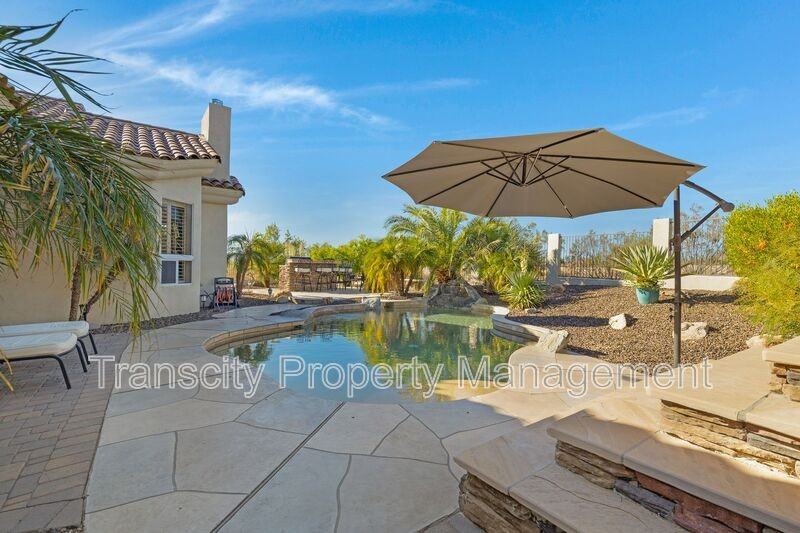 8540 E Mcdowell Rd #10 - Photo 2 of 14