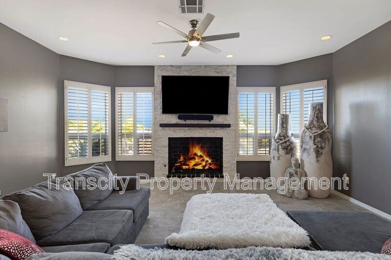8540 E Mcdowell Rd #10 - Photo 5 of 14