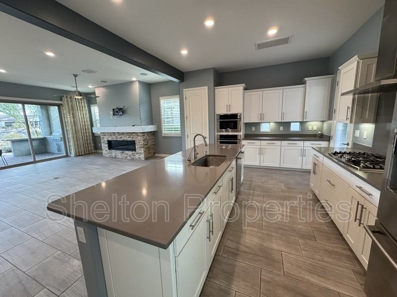 20614 W Hillcrest Blvd - Photo 6 of 18