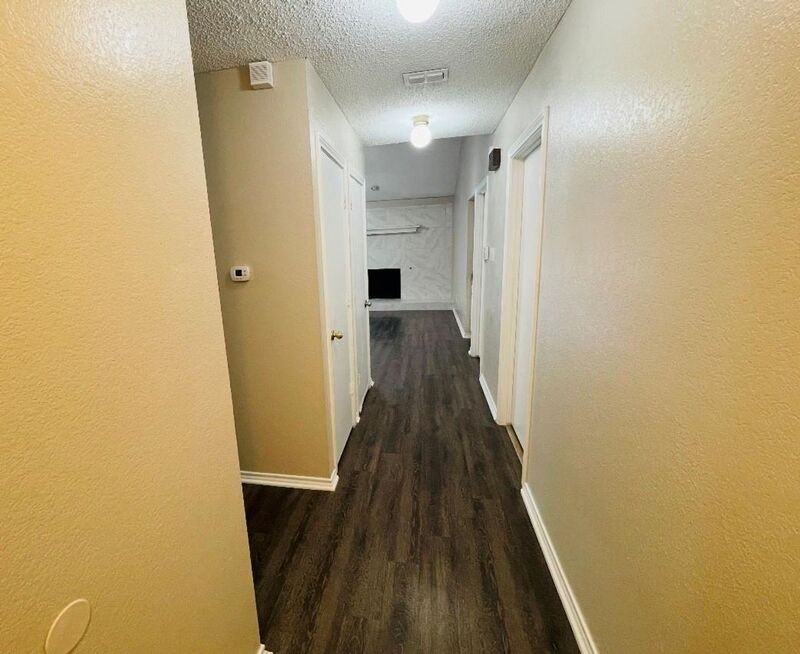 2431 Deer Run - Photo 2 of 15