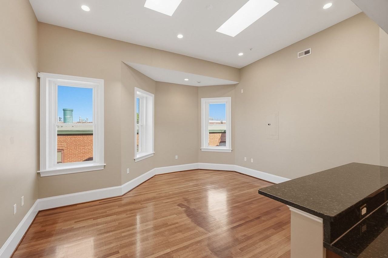 1324 Euclid St Nw #407 - Photo 2 of 15