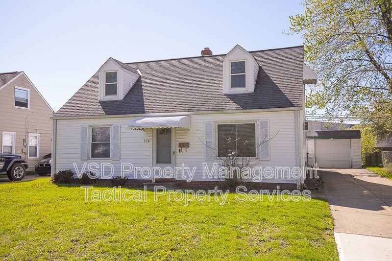 374 East Blvd - Photo 7 of 30