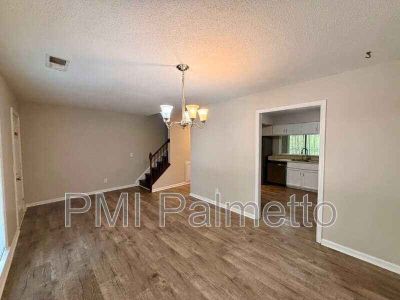 33 Chestnut Ferry Rd #206 - Photo 5 of 20