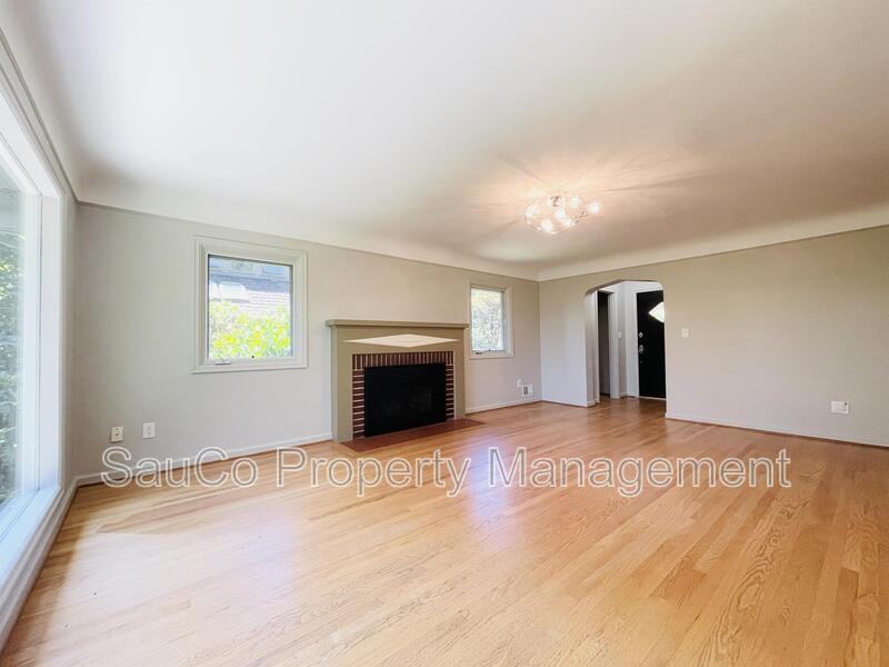 5237 Sw Burton Dr - Photo 5 of 26