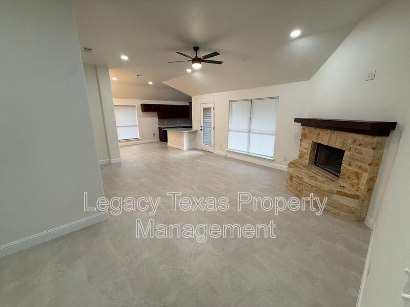 3802 Juniper Ct - Photo 2 of 14