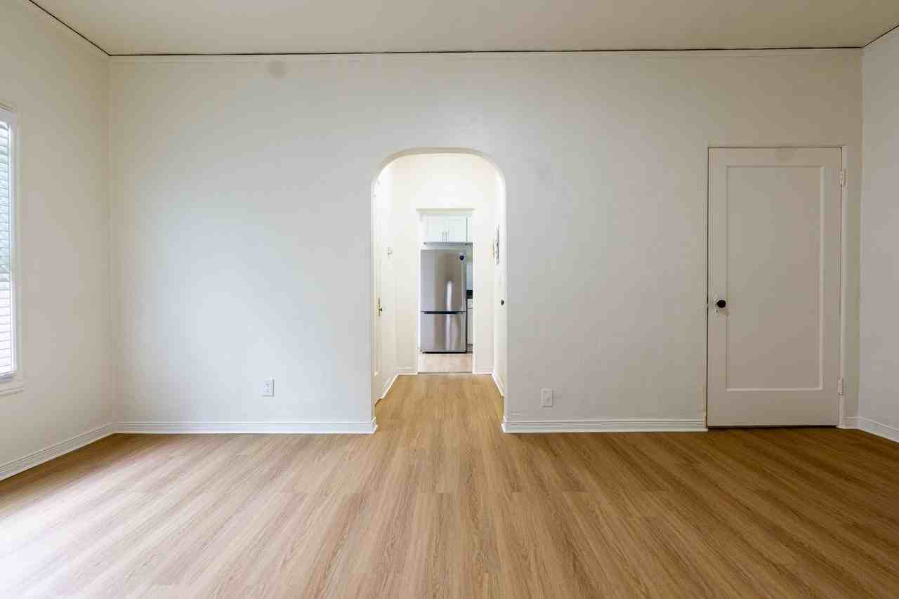 40th Street Apartments - Photo 2 of 11