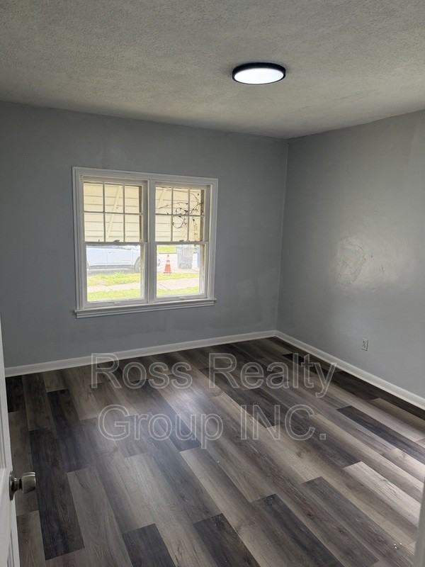 2053 Nevada St - Photo 5 of 7