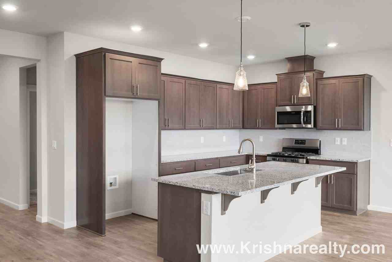 1115 S 32nd Ave - Photo 6 of 24