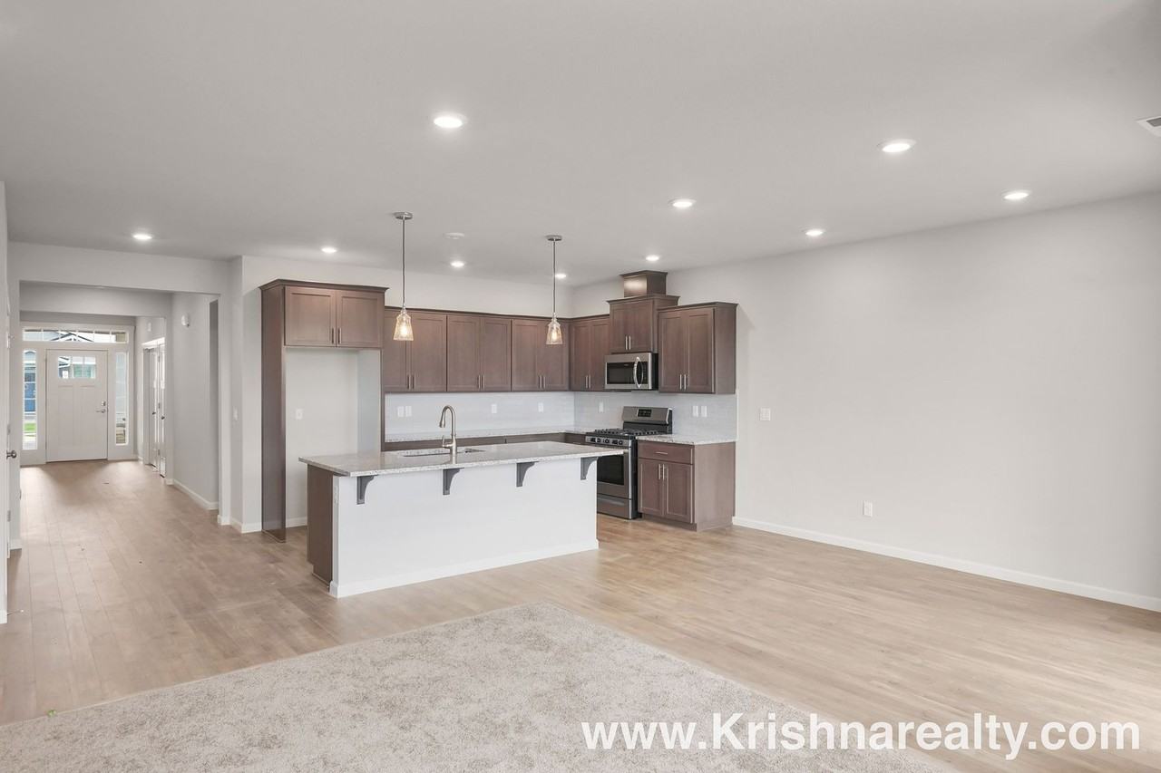 1115 S 32nd Ave - Photo 7 of 24